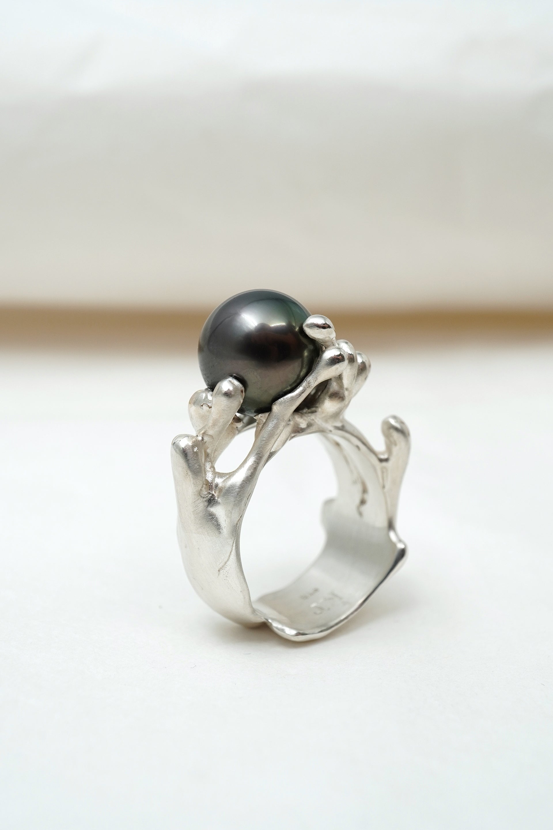 A Pearl, a Story, and the Ocean — A Commission for Migiwa