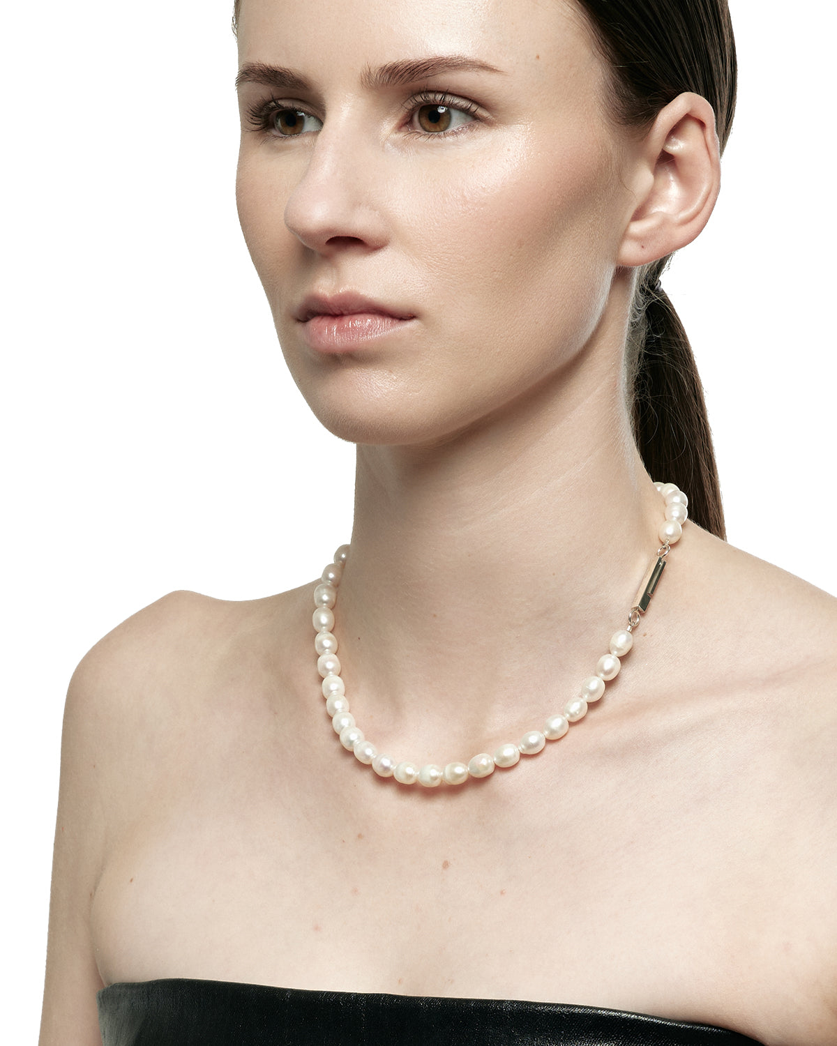 Monolith- Pearl- White Oval