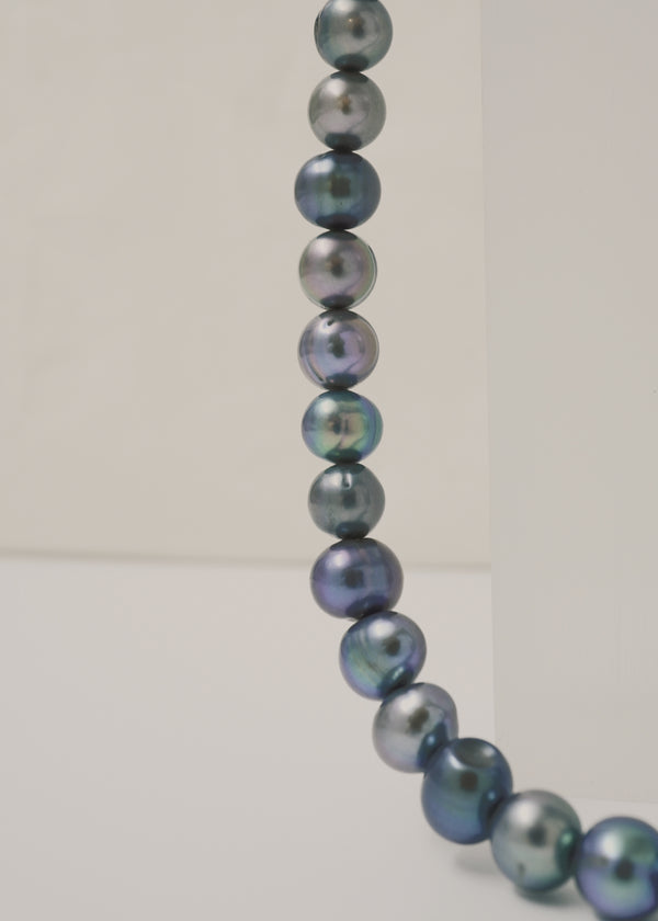 Monolith- Pearl- Black