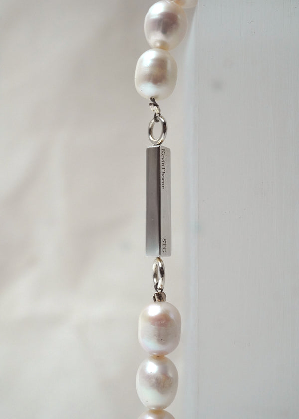 Monolith- Pearl- White Oval